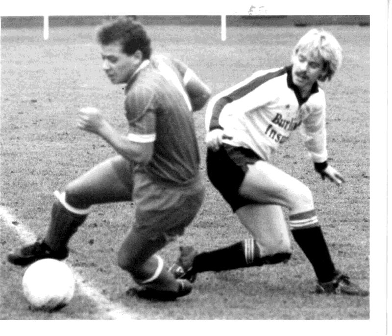 06, Former Crystal Palace Chairman Mark Goldberg playing for Beckenham Town FC, 1984.jpg